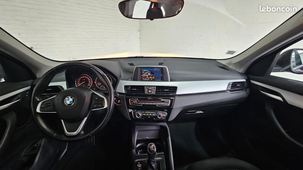 BMW X1 F48 sDrive 16d 116 ch Lounge (image 10)