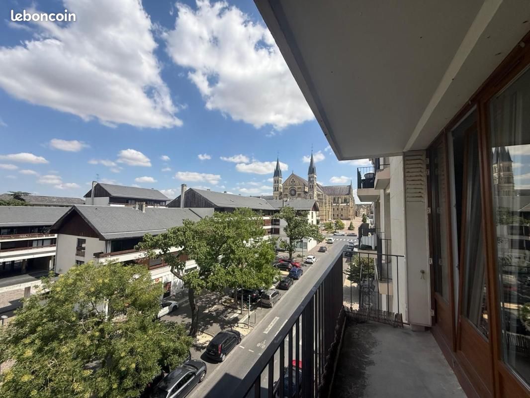 Appartement 4 pièces 66 m² · à Reims · 66 m² · 854 €