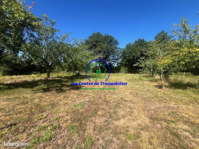 Terrain 1614 m² · à Caubeyres · 1 614 m² · 42 000 €