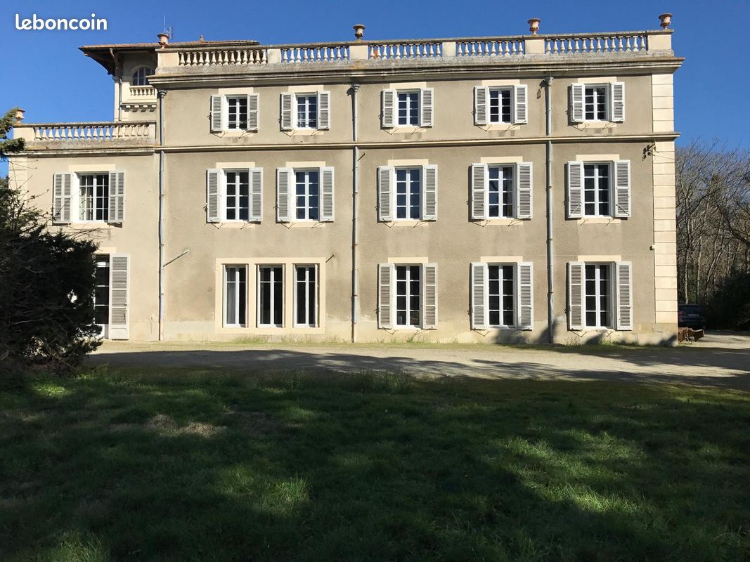 Maison 12 pièces 900 m² · à Bram · 900 m² · 1 500 000 €