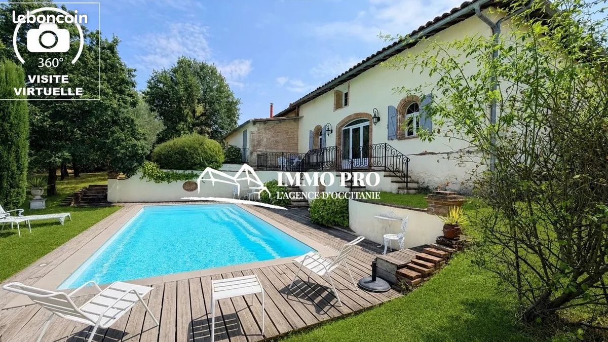 Maison 17 pièces 584 m² · à Saint-Lys · 584 m² · 899 000 €
