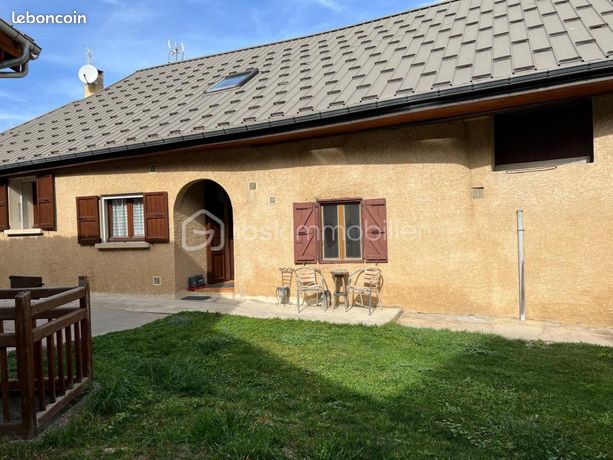 Maison 10 pièces 285 m²