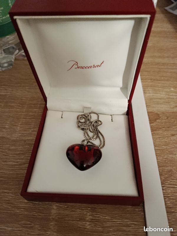 Pendentif Baccarat Magnifique - Occasion, Couleur Doré, Origine France