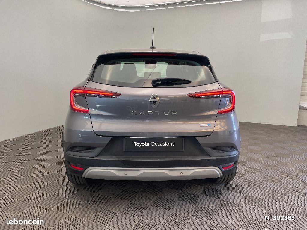Renault Captur E-Tech 145 - 21 Business (image 6)