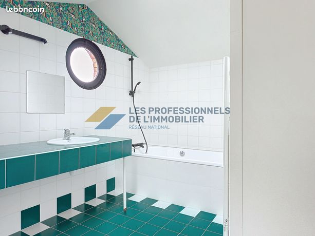 https://img.leboncoin.fr/api/v1/lbcpb1/images/9f/2e/0e/9f2e0ee35154a1f349aa4c335bad3cd6ec66bc41.jpg?rule=ad-image