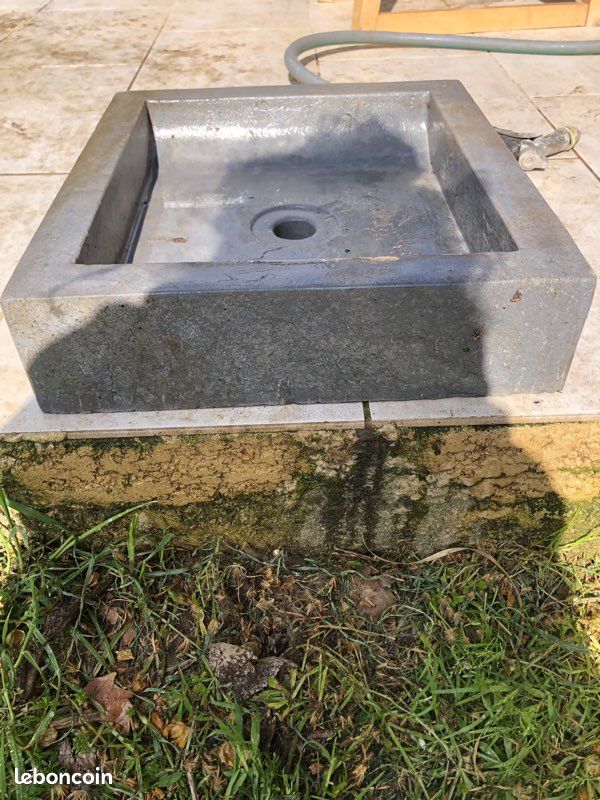 Vasque en béton grise (image 1)