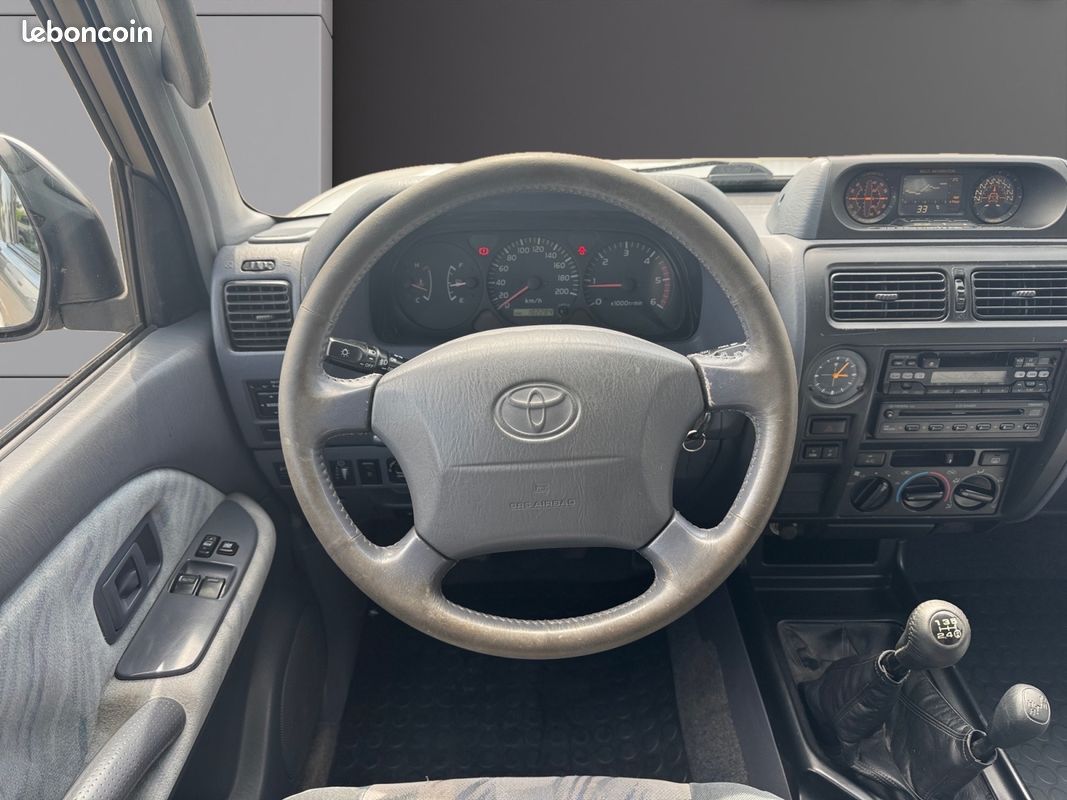TOYOTA LAND CRUISER SERIE 90 3.0 TD 4D KDJ90 VX Deuxième mains Garantie (image 11)