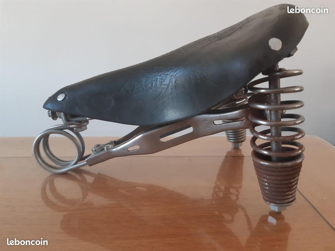 Selle De Vélo Ancienne Cuir à Ressort, Fabrication Française, Vélo Route