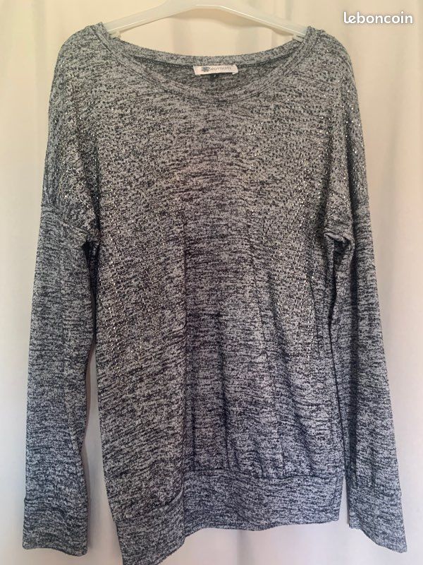 Tee shirt (image 1)