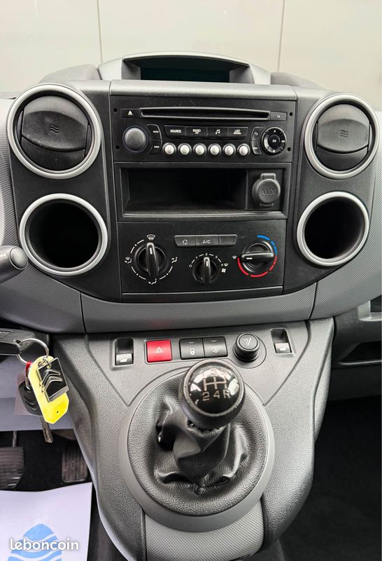 Citroën BERLINGO - 1.6 BLUE HDI - 100CH - GARANTIE 3 MOIS - TVA RECUPERABLE (image 8)