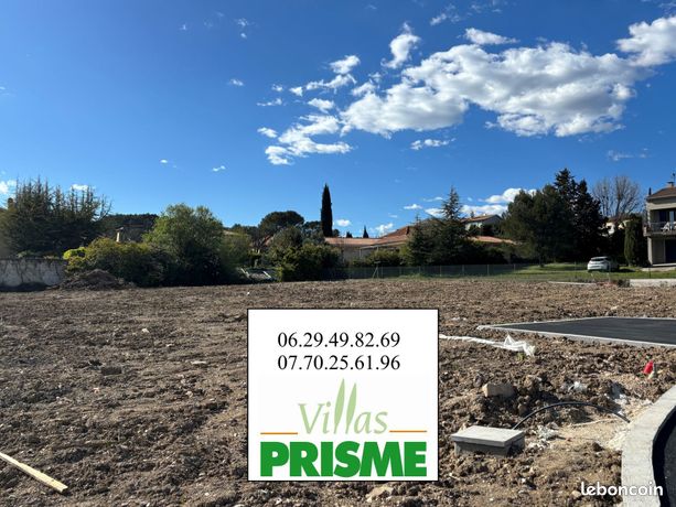 Terrain à bâtir de 357 m² à GREASQUE (13)