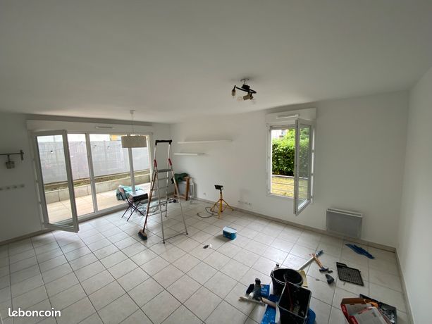 Appartement 3 pièces en rez-de-jardin – 59 m² + jardin + garage double – Normes PMR