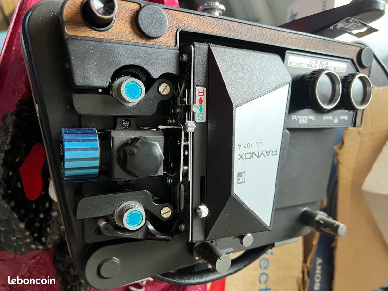 Projecteur Raynox 3000 8mm/Super-8 - À Restaurer Ou Pour Pièces Détachées