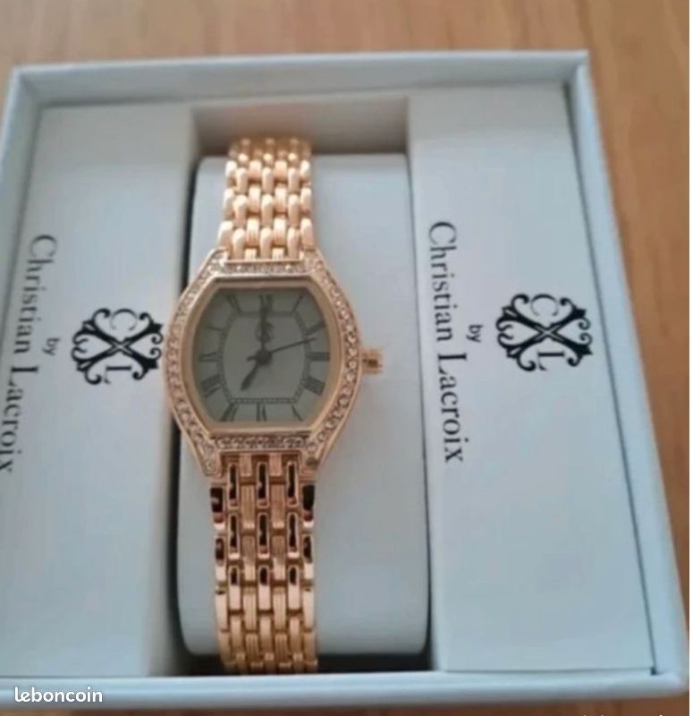 Montre femme Christian LACROIX (image 1)