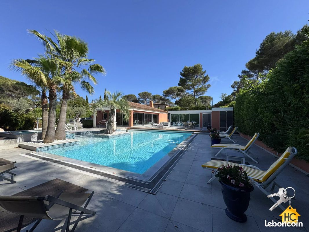 Maison 5 pièces 211 m² · à Mougins · 211 m² · 1 840 000 €