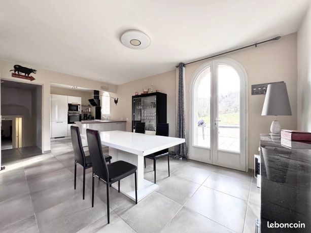 Maison 5 pièces 167 m²