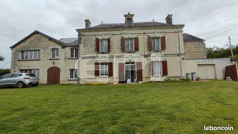 Maison 6 pièces 210 m²