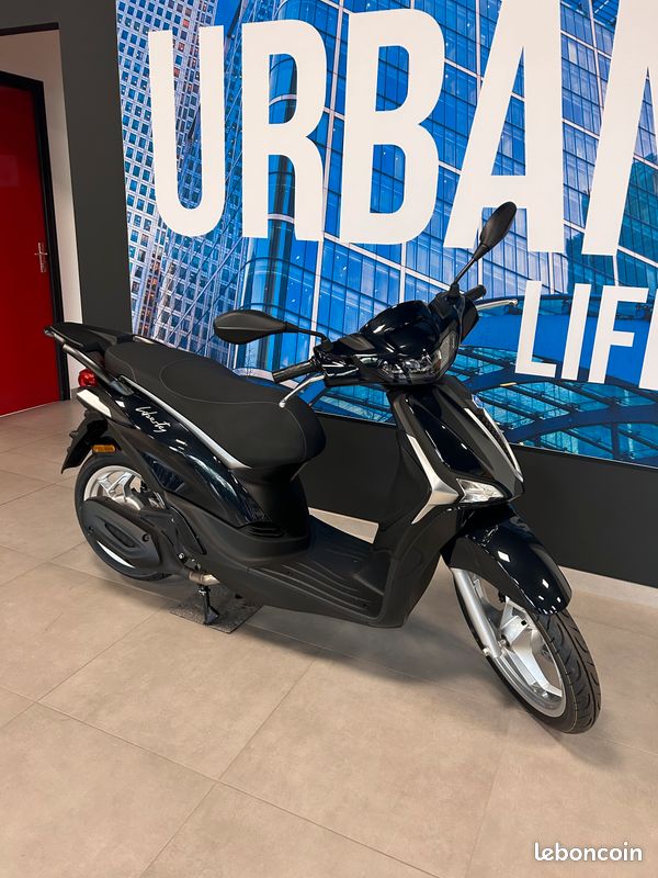 Motorino Piaggio Liberty 50 Scooter 50 Liberty 50 Vecchio Piaggio