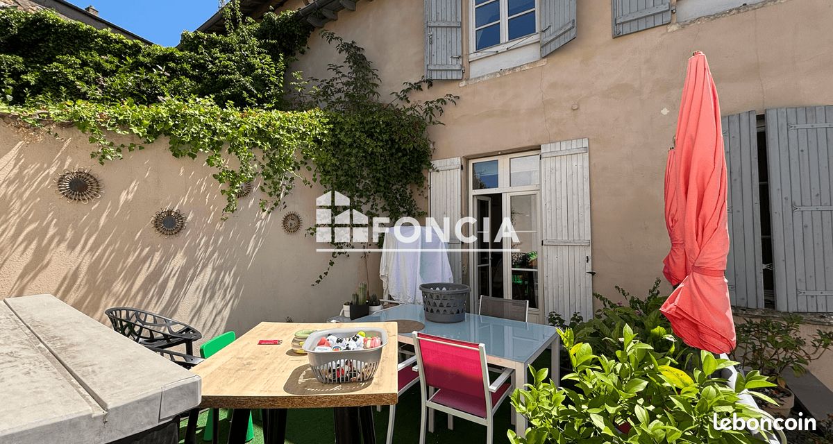 Appartement 3 pièces 67 m² · à Neuville-sur-Saône · 67 m² · 830 €