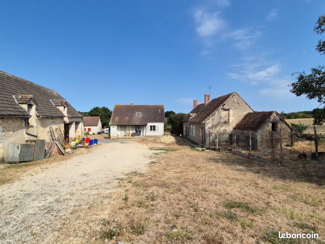 Maison 13 pièces 250 m² · à Beaumont-Village · 250 m² · 445 200 €