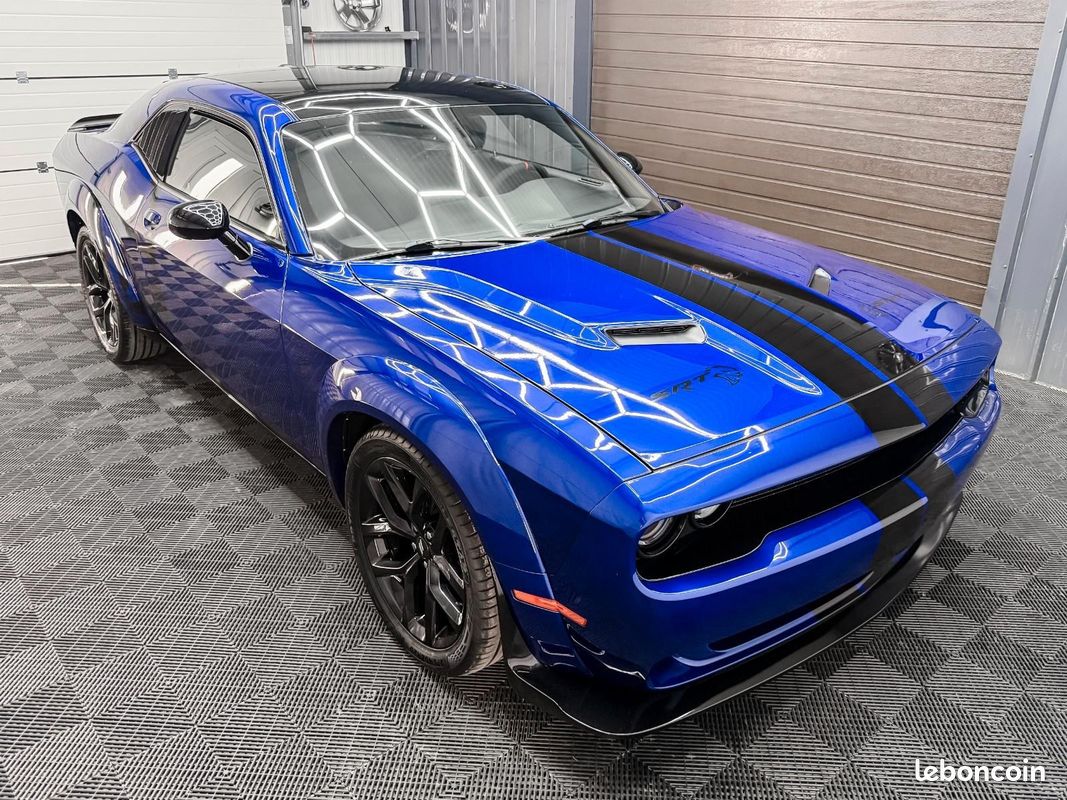 Dodge CHALLENGER Widebody Look V6 3.6 306 ch – CarPlay – Caméra – Cuir (image 10)