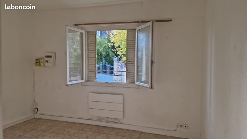 Appartement 1 pièce 30 m² · à Saint-Paterne-Racan · 30 m² · 280 €/mois