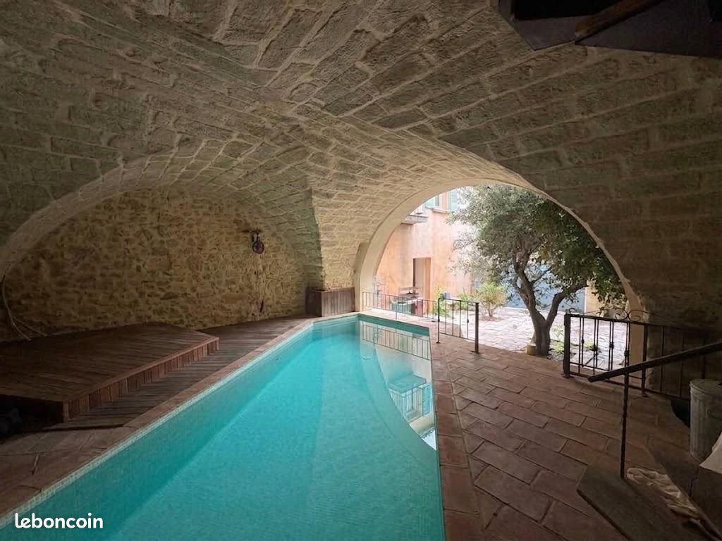 Maison 6 pièces 185 m² · à Le Pouget · 185 m² · 289 000 €