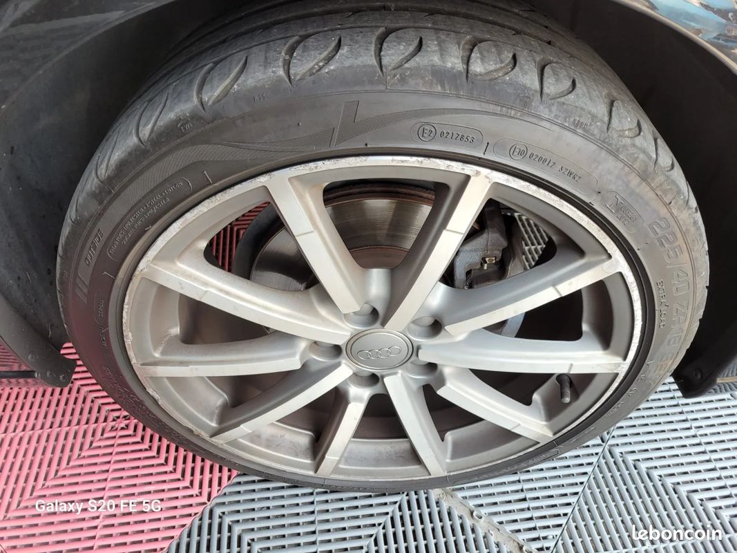 AUDI A3 BERLINE 35 TFSI CoD 150 S tronic 7 Design Luxe + VOLANT SLINE / S-LINE + SIEGES CUIR + ATTELAGE + ENTRETIEN AUDI (image 35)