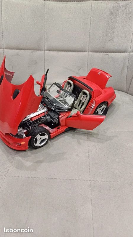 Bburago 1/18 Dodge Viper RT/10 (Neu (gemäss Beschreibung)) in Sutz für CHF 40 - mit Lieferung