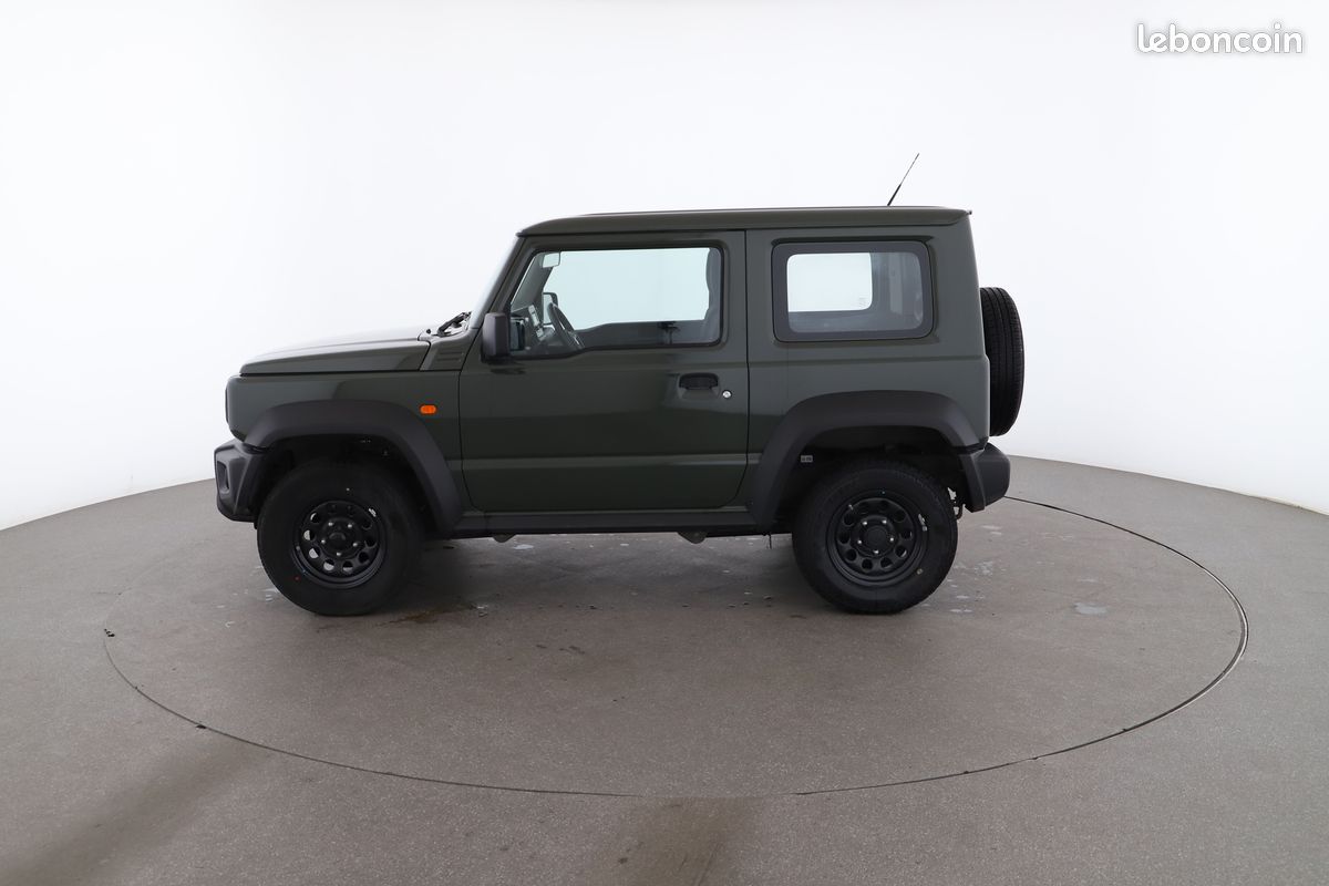 Suzuki Jimny 1.5 VVT Privilege 2PL 102 ch (image 11)