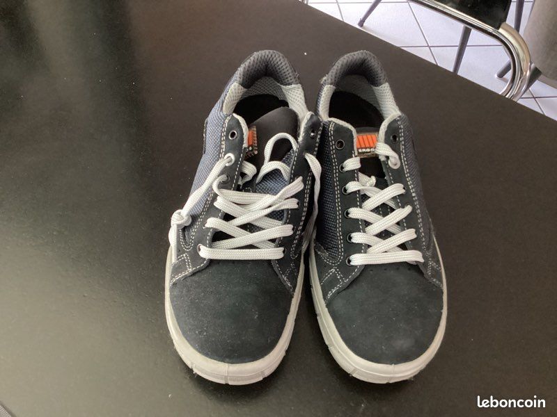 Chaussure de sécurité neuve (image 1)