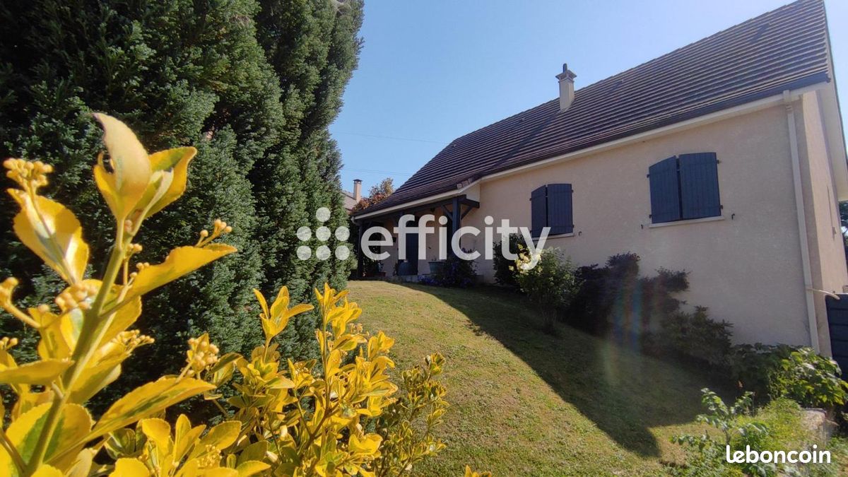 Maison 7 pièces 146 m² · à Malemort · 146 m² · 320 000 €