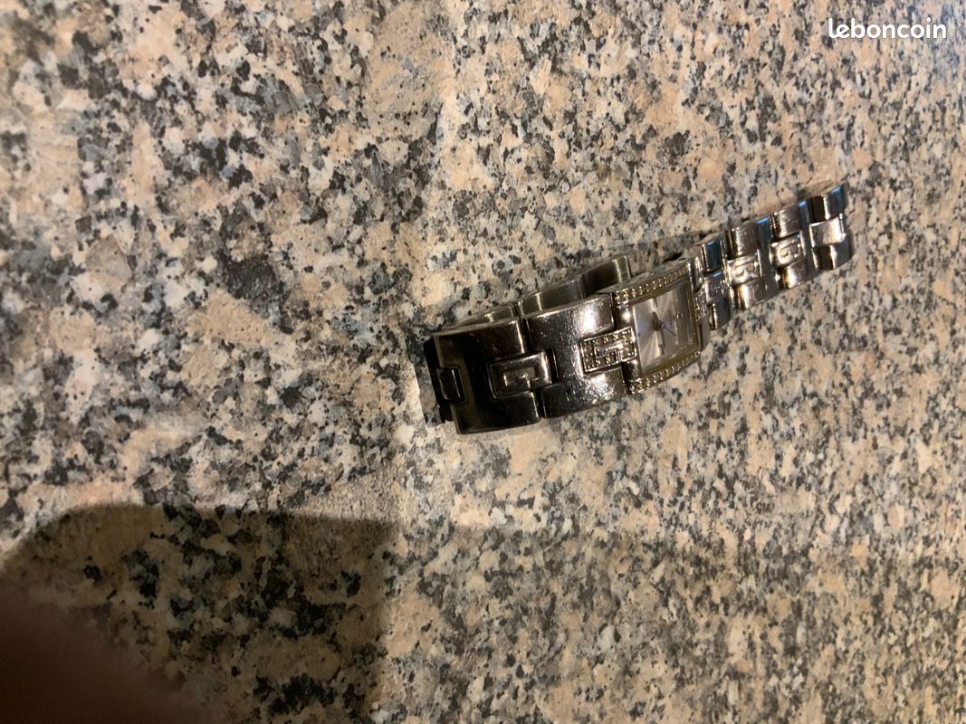 Montre guess (image 1)
