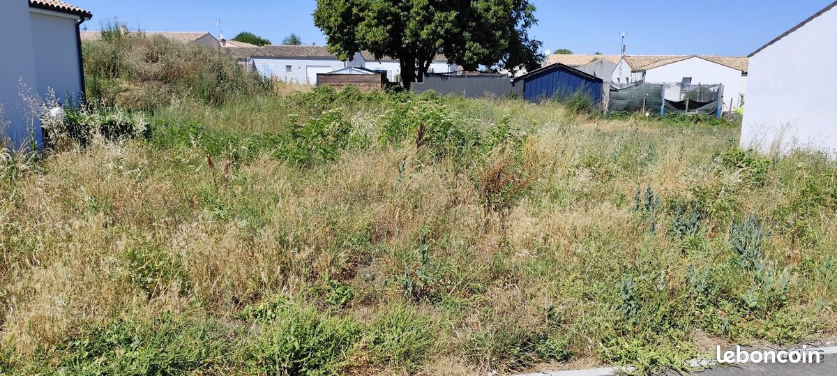 Terrain 500 m² · à Le Gua · 500 m² · 59 400 €