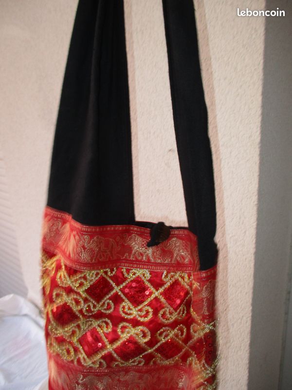 Vends sac rouge neuf en coton "made in India" (image 1)