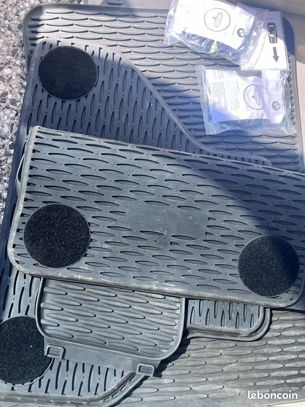 Tapis caoutchouc BMW X5 E70 (image 1)