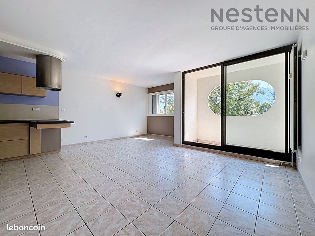 Appartement 5 pièces 94 m² · à Bonneville · 94 m² · 220 000 €