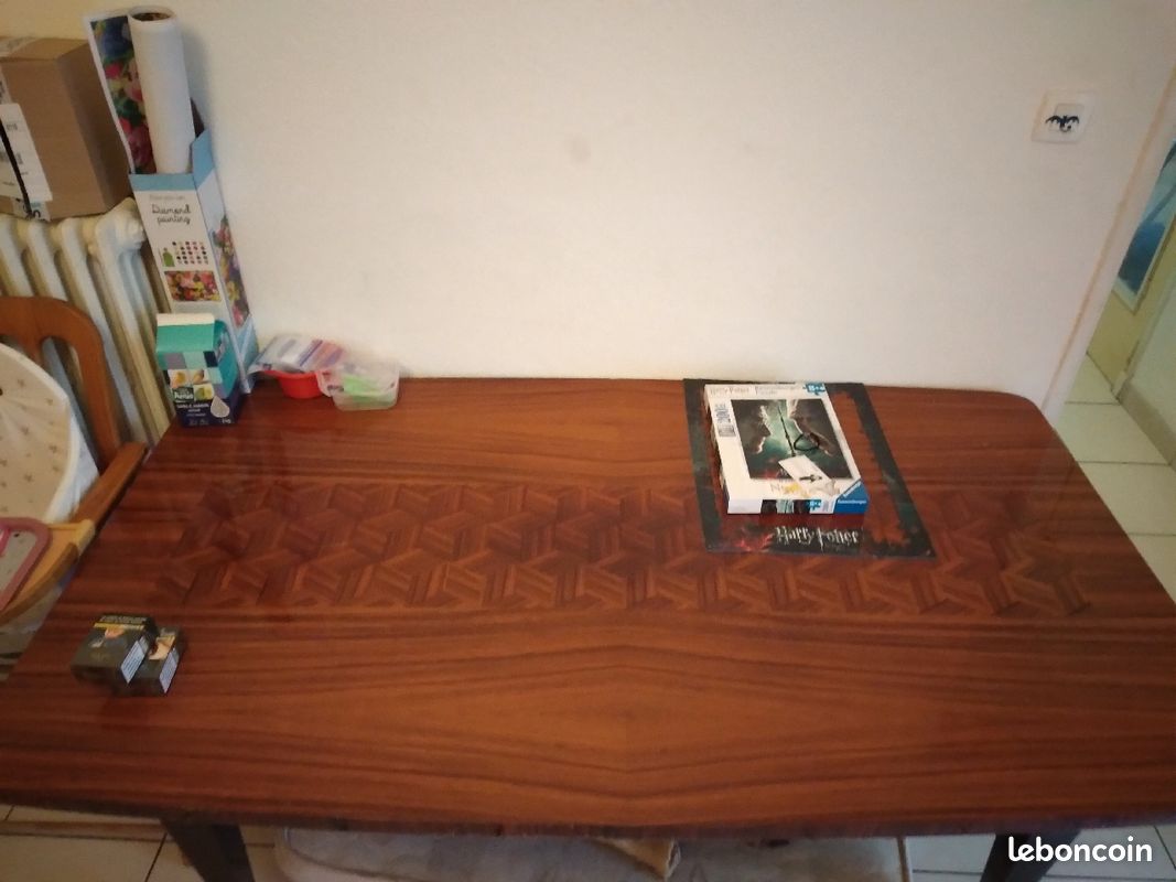 Table (image 3)