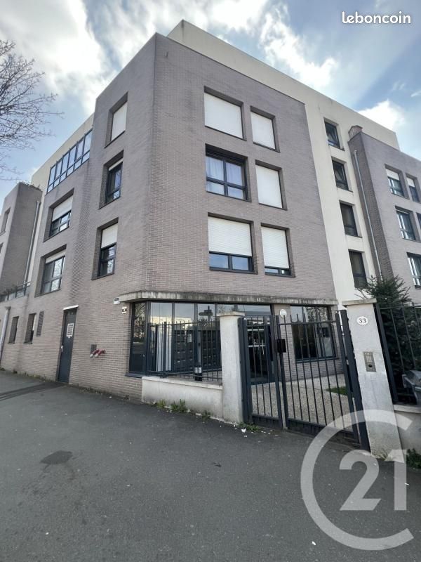 Appartement 2 pièces 44 m² · à Orly · 44 m² · 996 €/mois