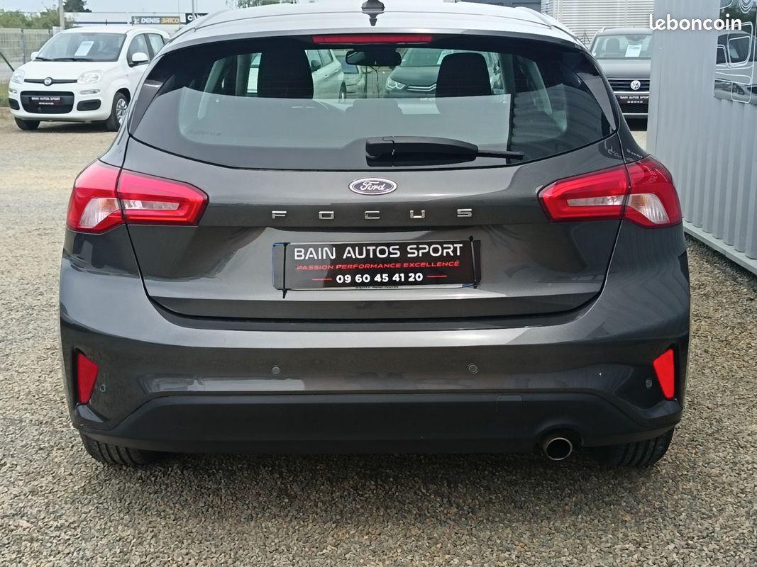 FORD Focus Berline Titanium TDCI 120ch (image 4)