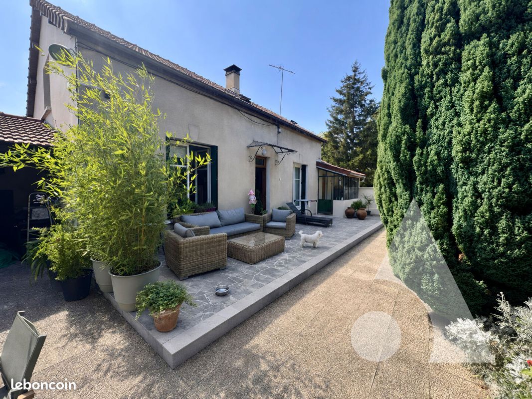 Maison 5 pièces 120 m² · à Saint-Parres-aux-Tertres · 120 m² · 250 000 €