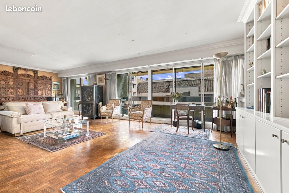Appartement 4 pièces 99 m² · à Paris · 99 m² · 922 240 €