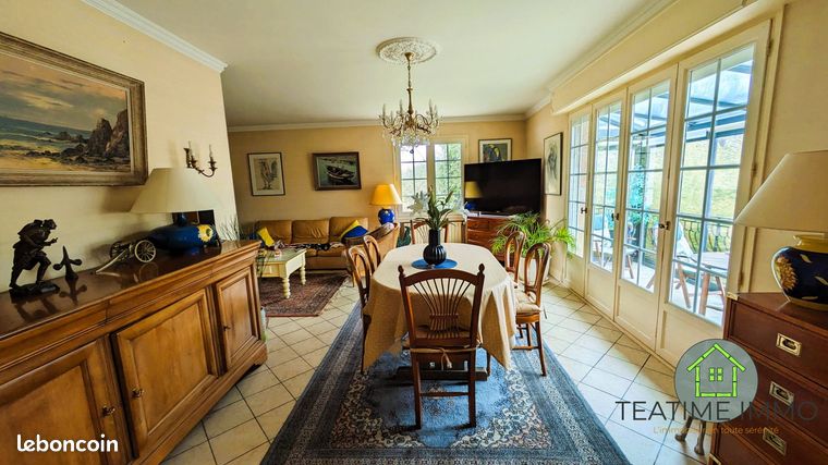Propriété 9 pièces 195 m²