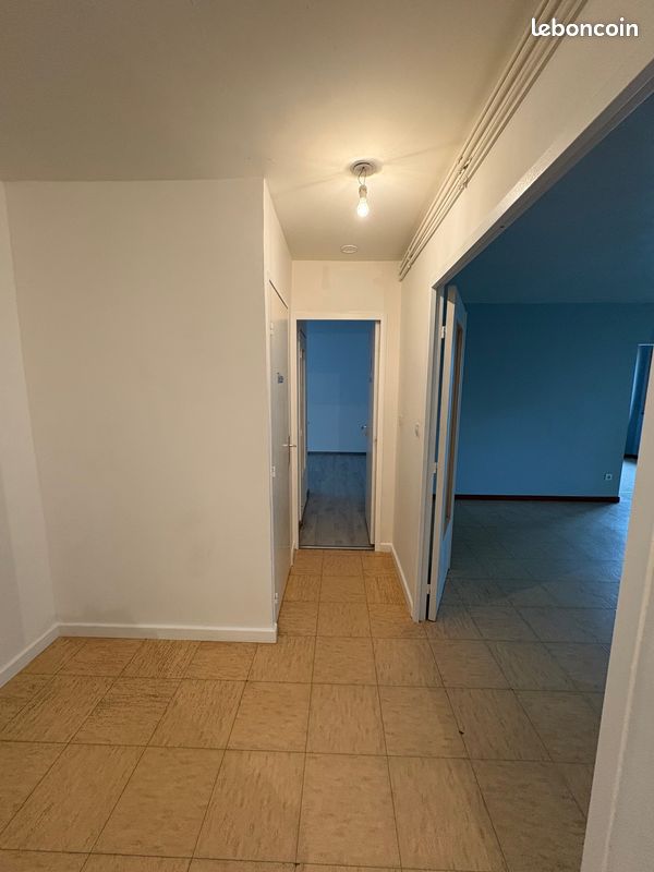 Appartement 4 pièces 90 m² · à La Seyne-sur-Mer · 90 m² · 1 072 €