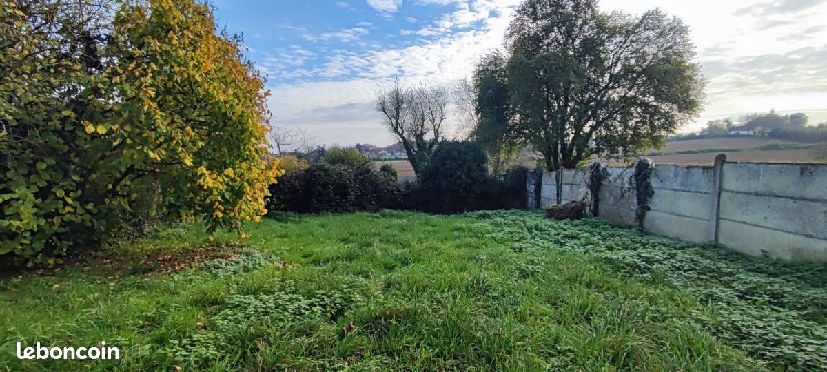 Terrain 1500 m² · à Givenchy-en-Gohelle · 195 000 €