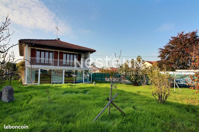 Maison 6 pièces 180 m²