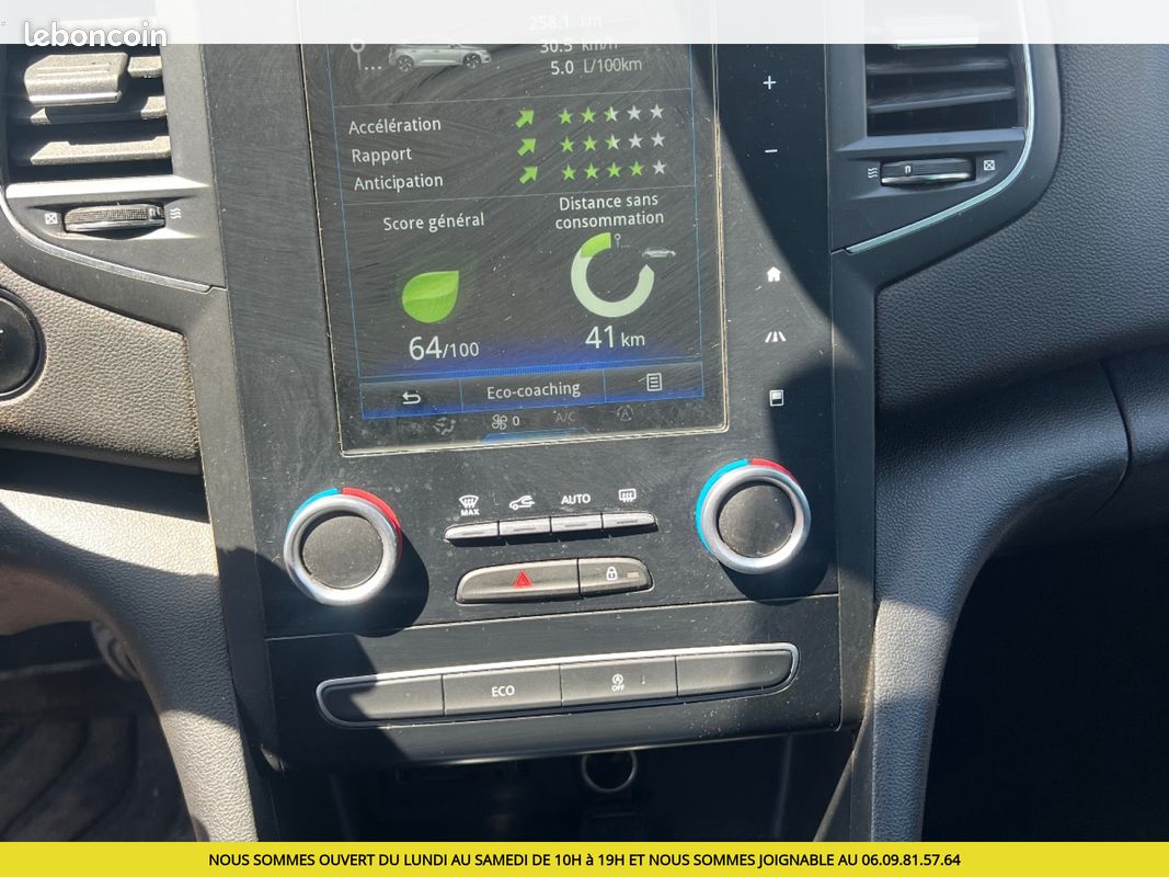 RENAULT MEGANE IV BERLINE dCi 130 Energy Intens (image 12)