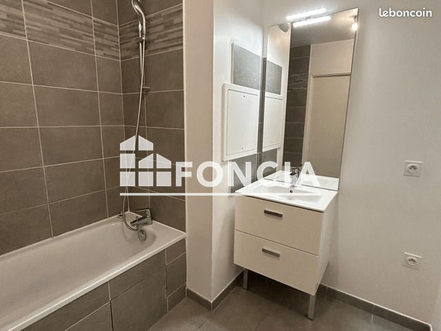 Appartement a louer combs-la-ville - 3 pièce(s) - 57 m2 - Surfyn