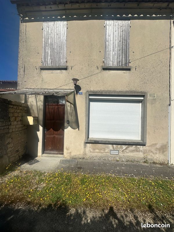 Maison 3 pièces 91 m² · à Jarnac · 91 m² · 55 000 €