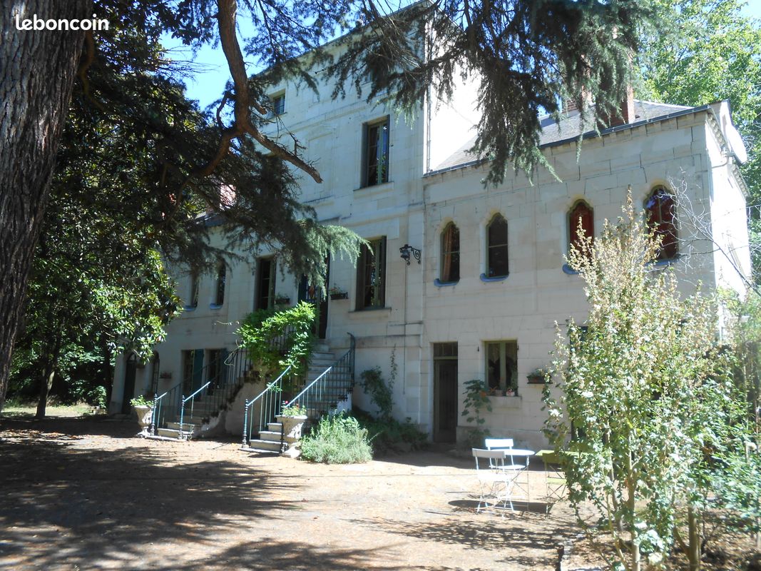 Maison 15 pièces 385 m² · à Saumur · 385 m² · 792 000 €
